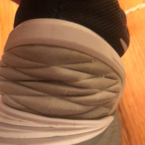 Women’s Nike Lunaguard 8 - Picture 4 of 5